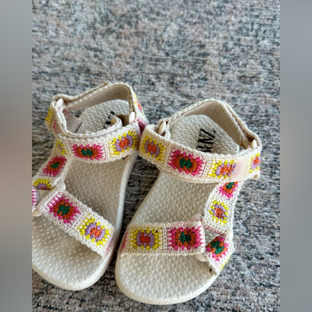 Crotchet ZARA baby sandals